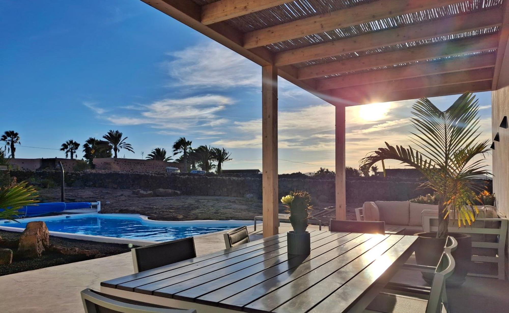 Villa Tabaiba En Lajares Con Piscina エクステリア 写真